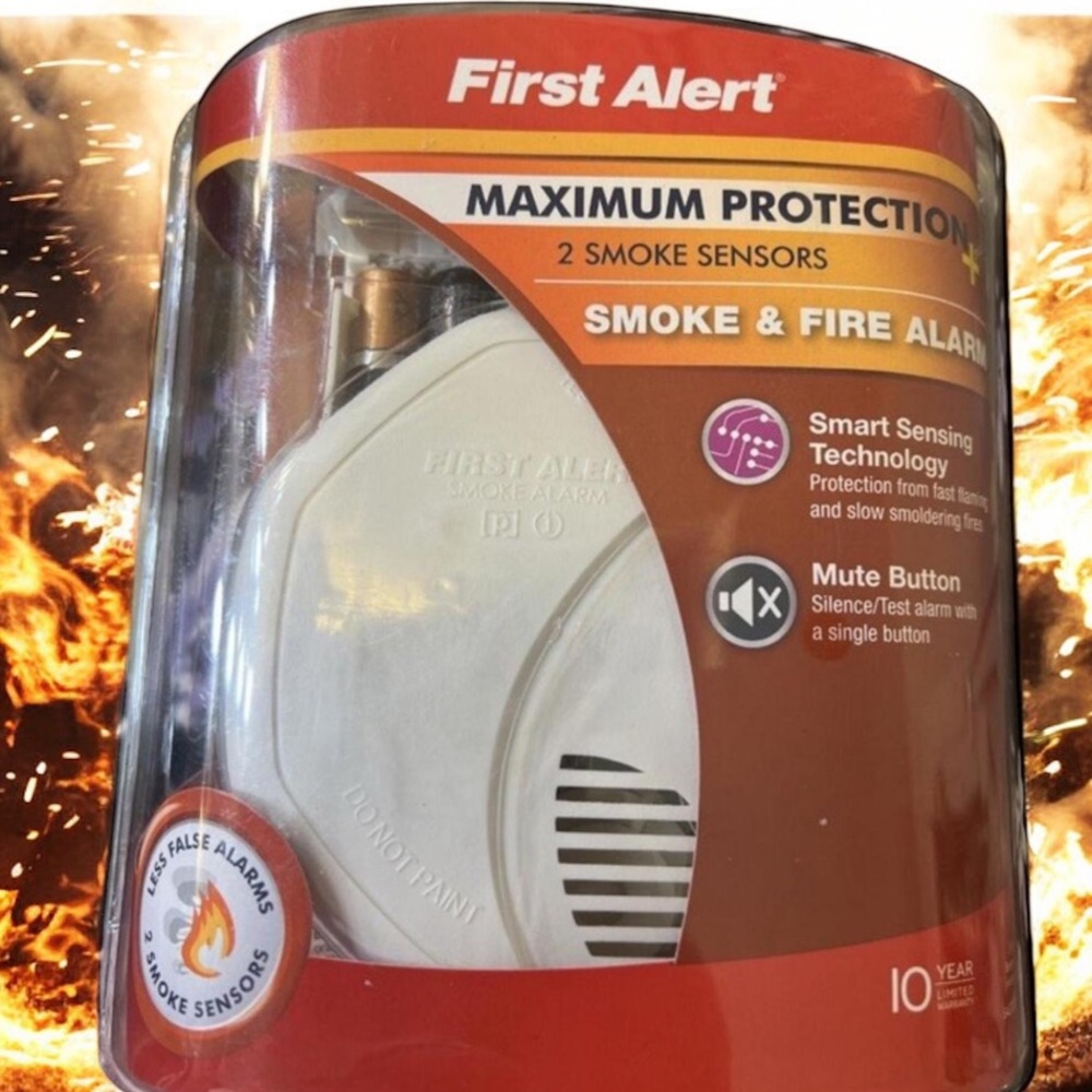 Smoke and Fire Alarm First Alert‎ Maximum Protection -Battery